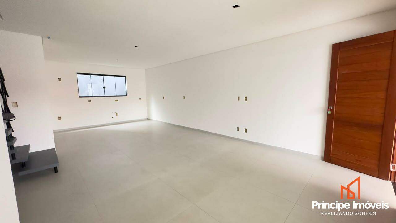 Geminado à venda em Joinville, Saguaçu, 3 quartos: 