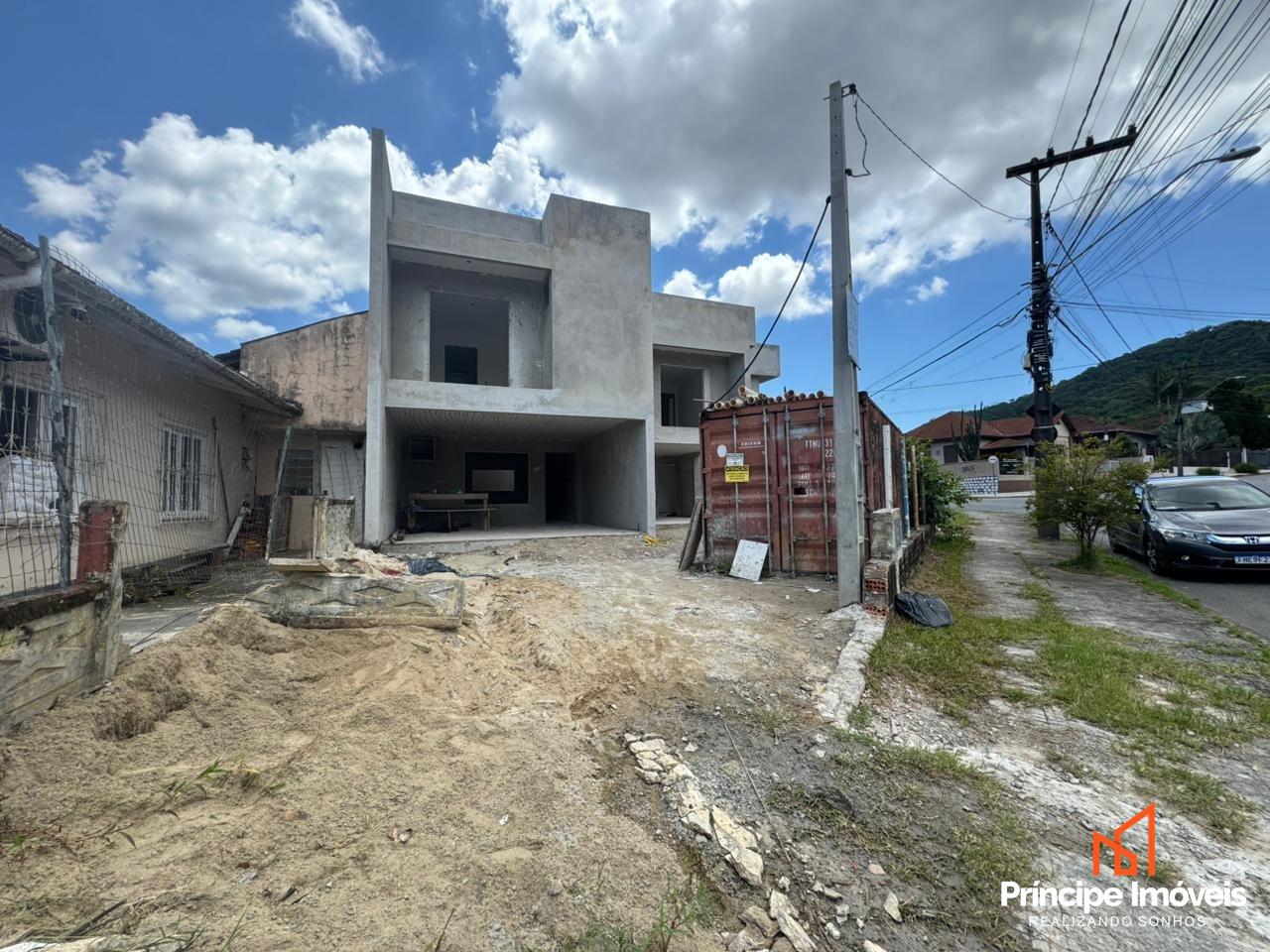 Geminado à venda em Joinville, Saguaçu, 3 quartos: 