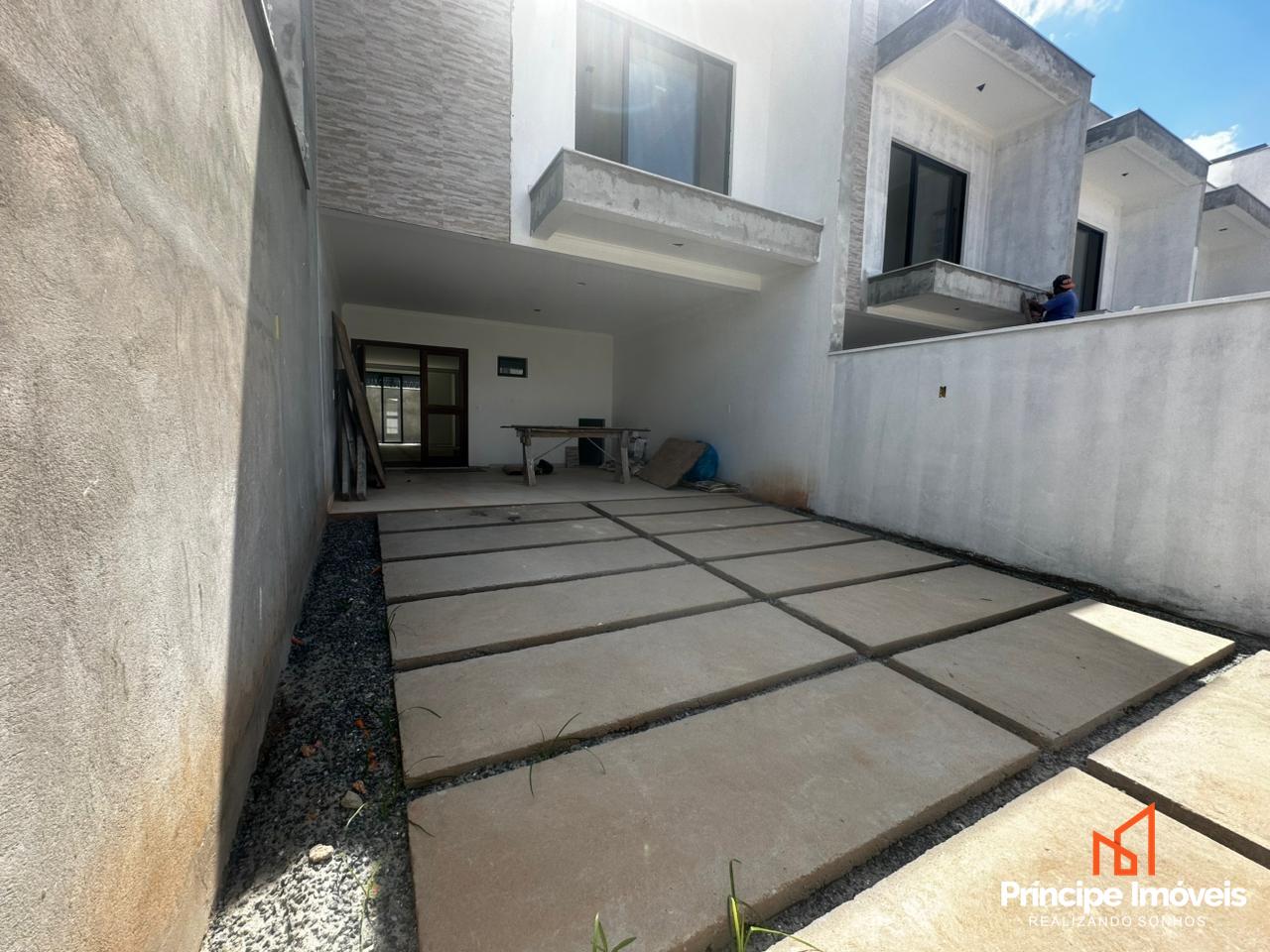 Geminado à venda em Joinville, Bucarein, 3 quartos: 