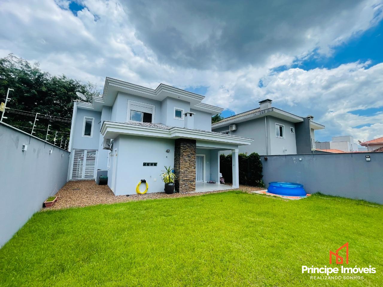 Casa à venda em Joinville, Bom Retiro, 3 quartos: 