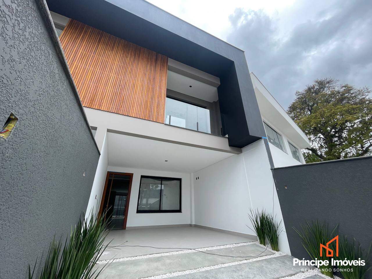 Geminado à venda em Joinville, Anita Garibaldi, 3 quartos: 