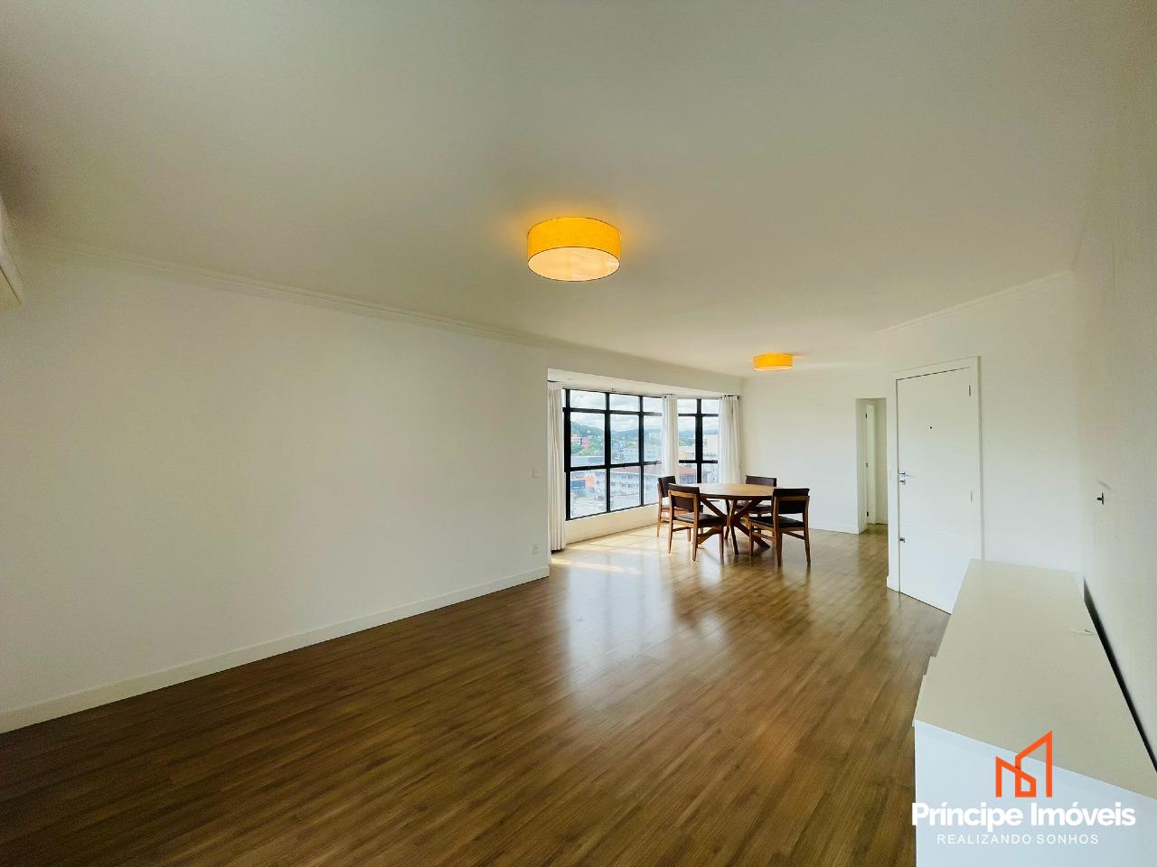 Apartamento à venda em Joinville, Centro, 3 quartos: 