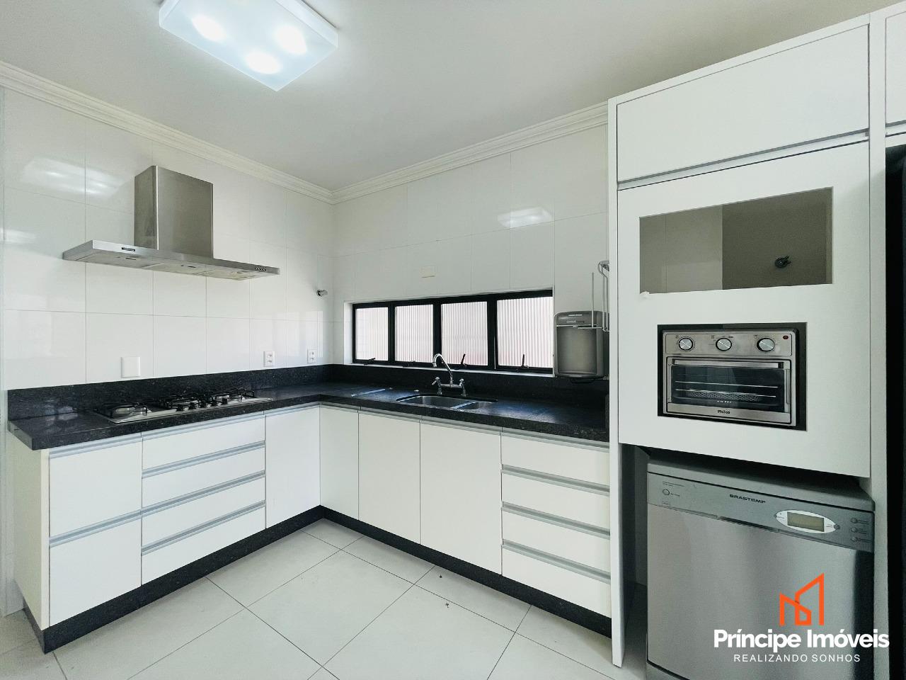 Apartamento à venda em Joinville, Centro, 3 quartos: 