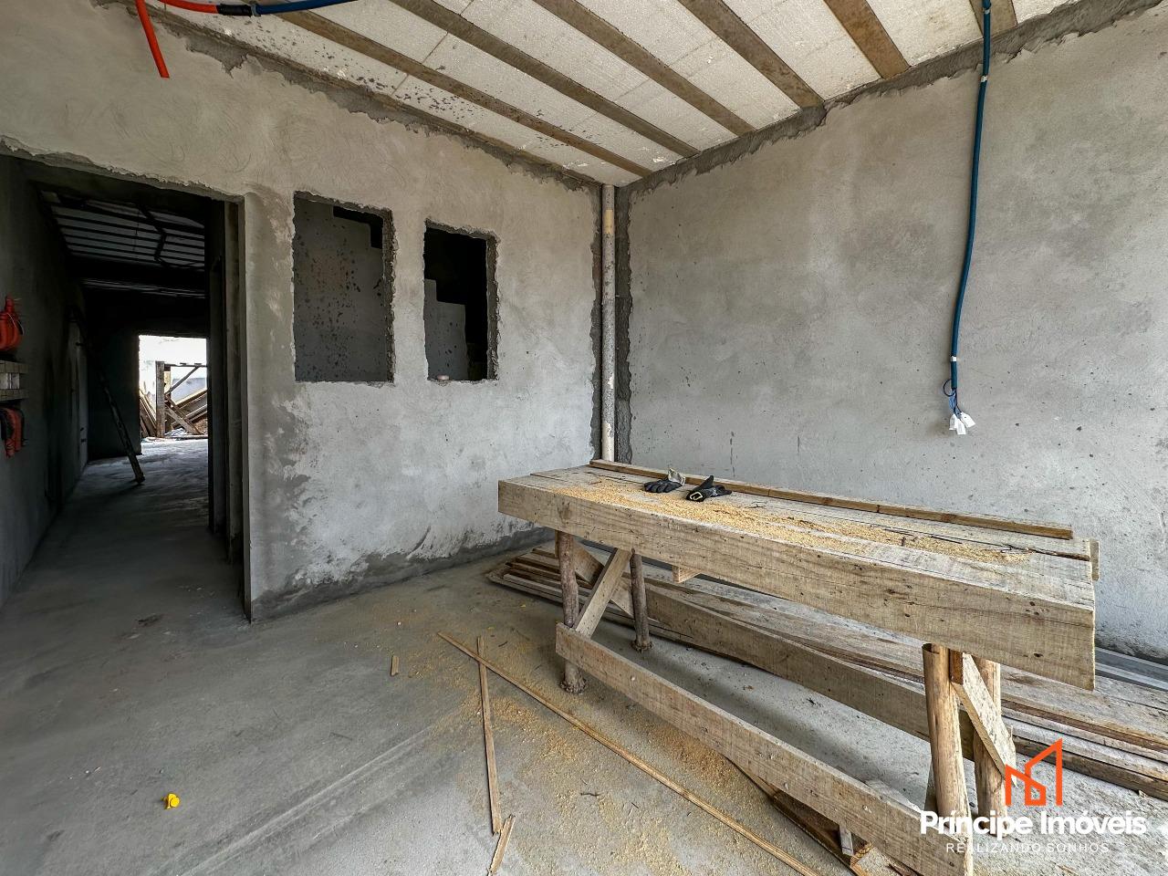 Geminado à venda em Joinville, Iririú, 3 quartos: 