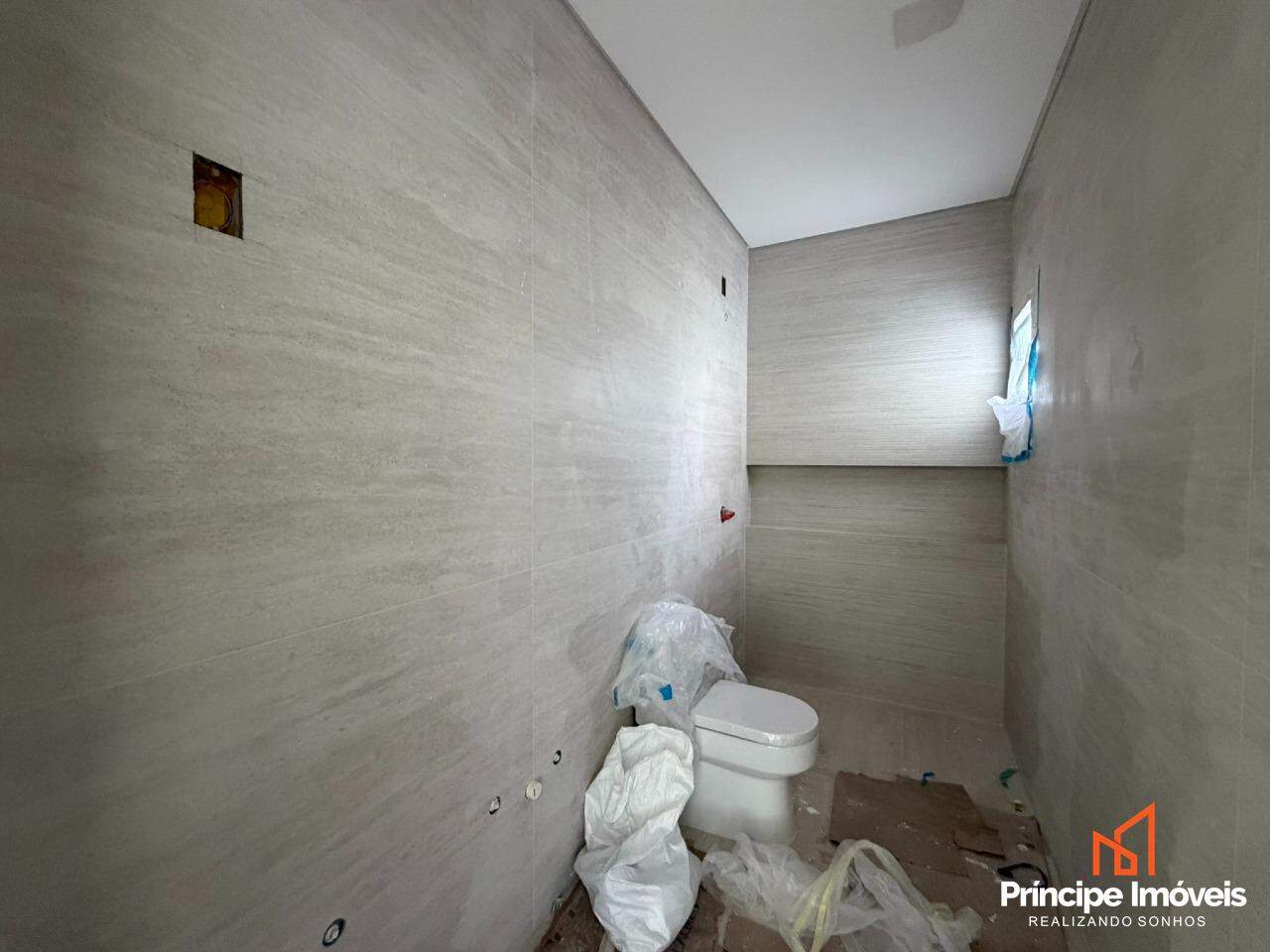 Geminado à venda em Joinville, Saguaçu, 3 quartos: 
