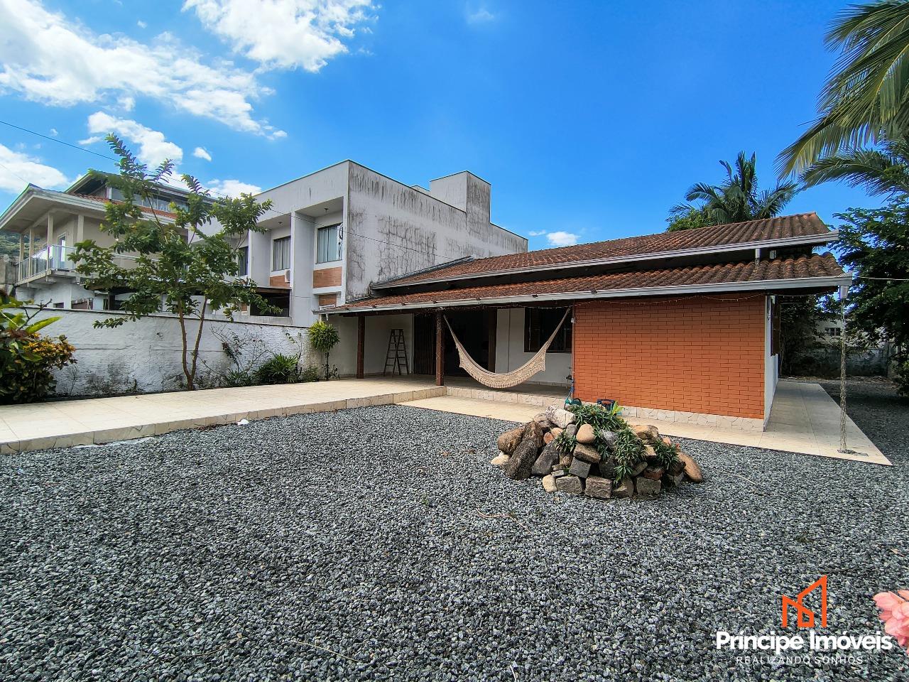 Casa à venda em Joinville, Boa Vista, 3 quartos: 