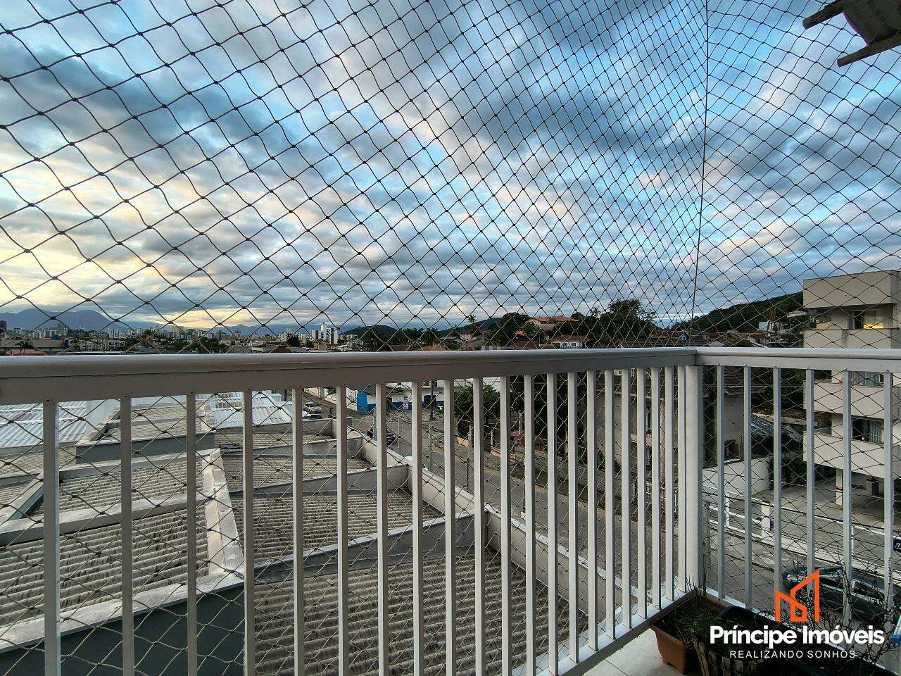 Apartamento à venda em Joinville, Guanabara, 2 quartos: 