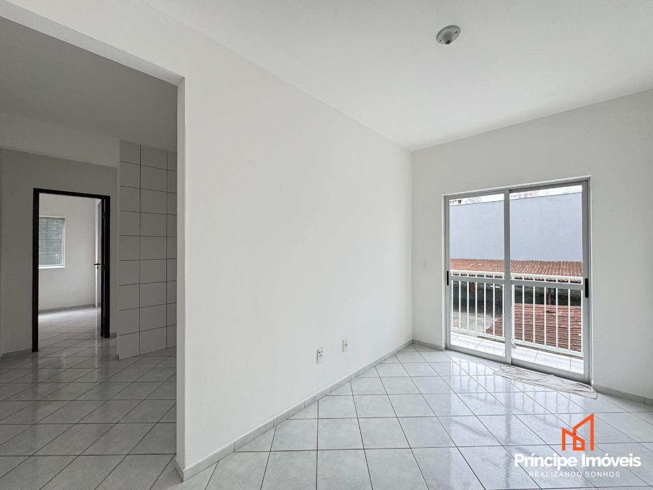 Apartamento para aluguel em Joinville, Costa e Silva, 2 quartos: 