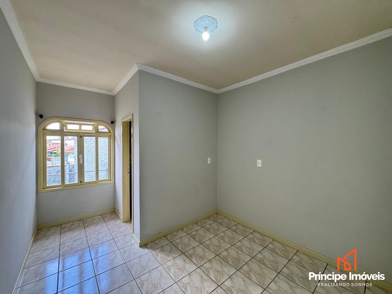 Casa para aluguel em Joinville, Jarivatuba, 4 quartos: 