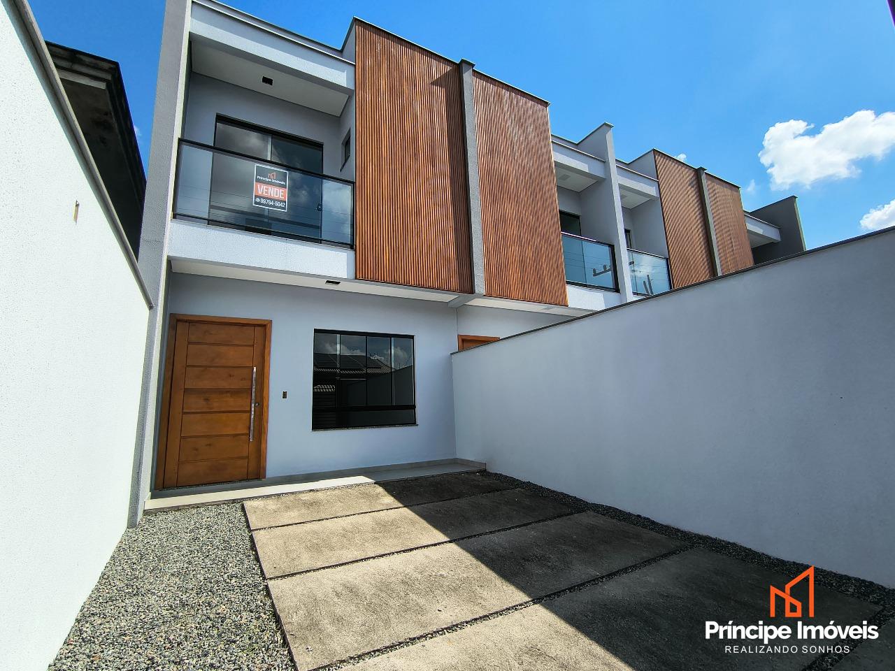 Geminado à venda em Joinville, Guanabara, 3 quartos: 