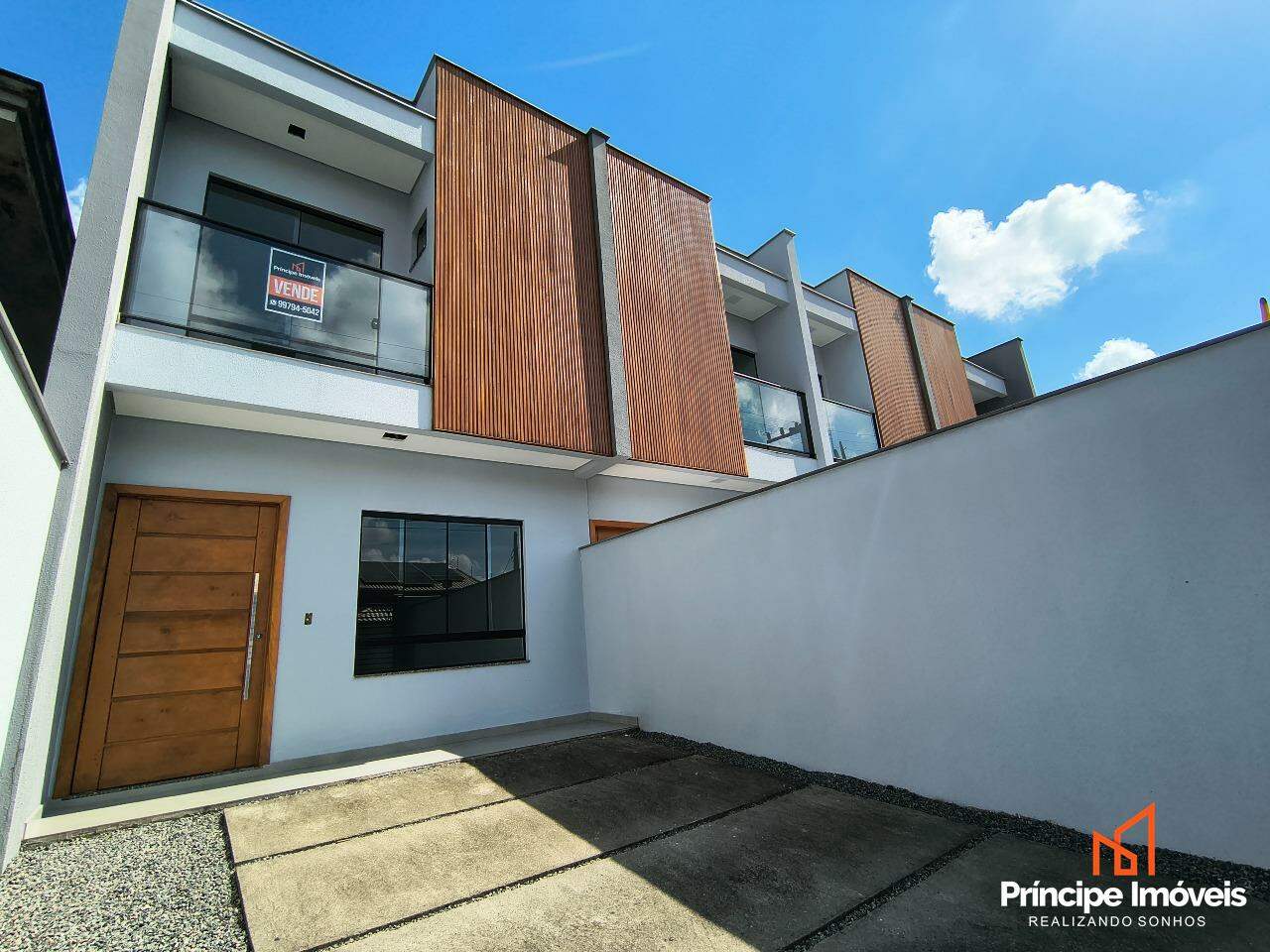 Geminado à venda em Joinville, Guanabara, 3 quartos: 