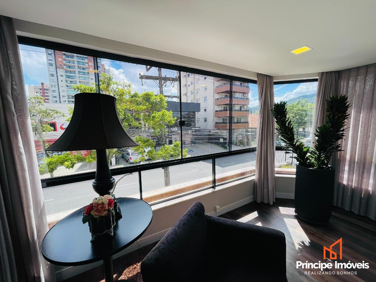 Apartamento à venda em Joinville, Centro, 4 quartos: 