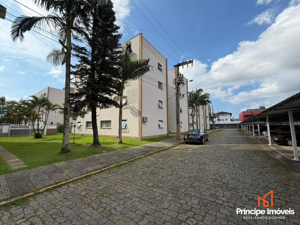 Apartamento à venda em Joinville, Guanabara, 2 quartos: 