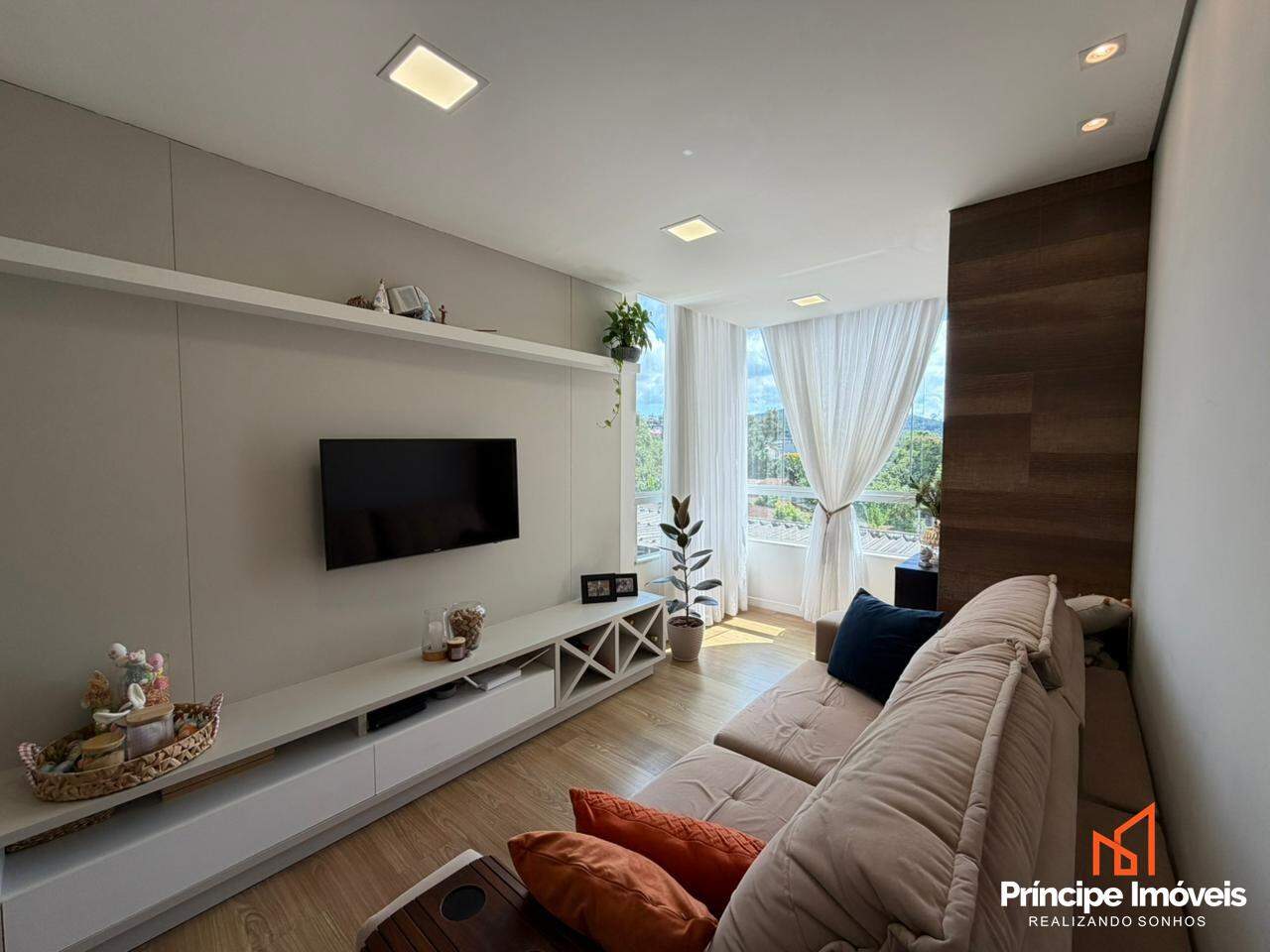 Apartamento à venda em Joinville, Saguaçu, 3 quartos: 