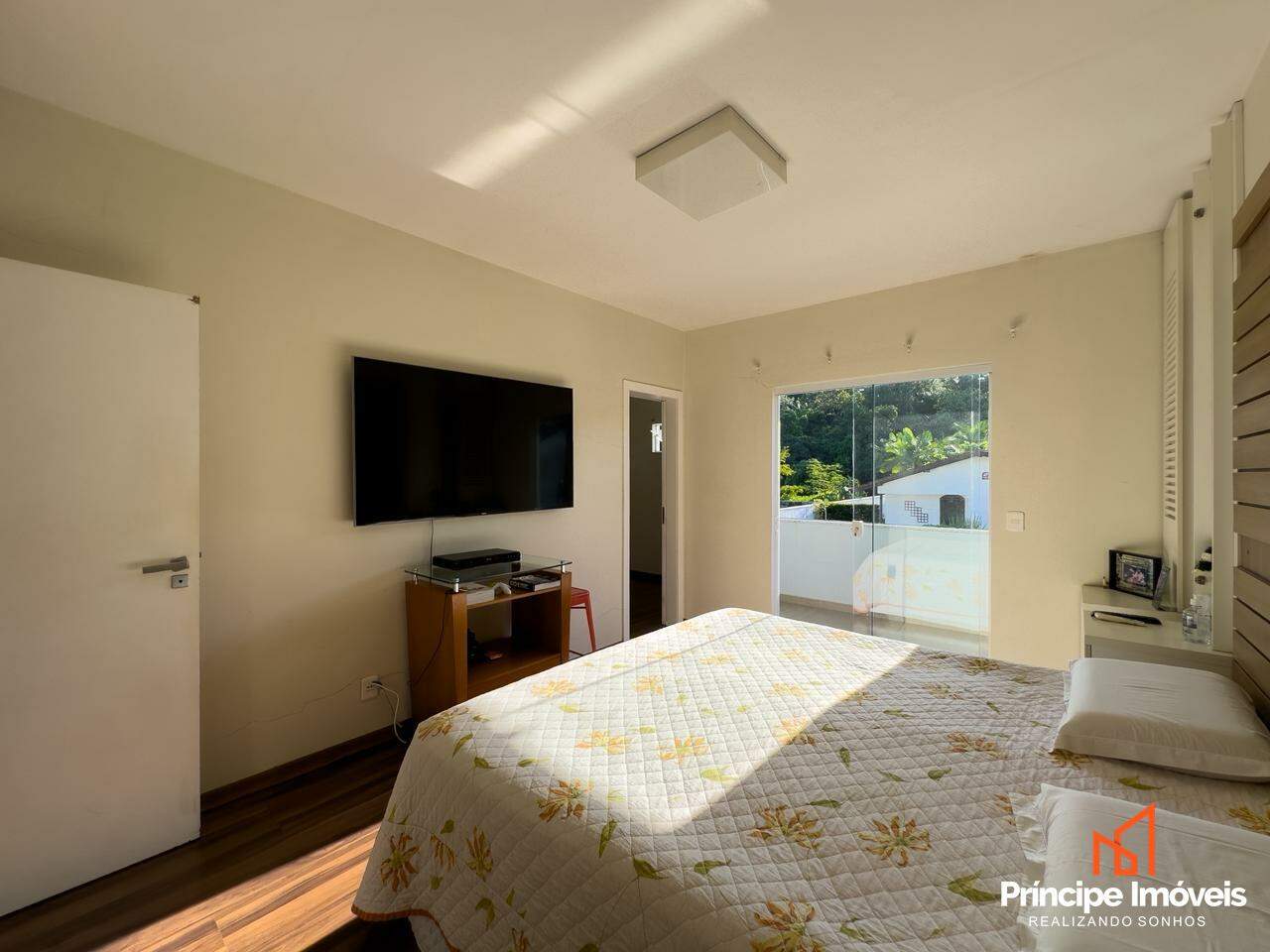 Casa à venda em Joinville, Atiradores, 3 quartos: 