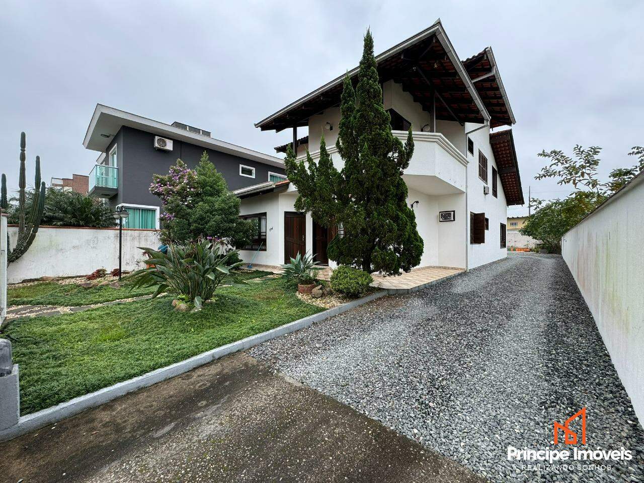 Casa à venda em Joinville, Anita Garibaldi, 4 quartos: 