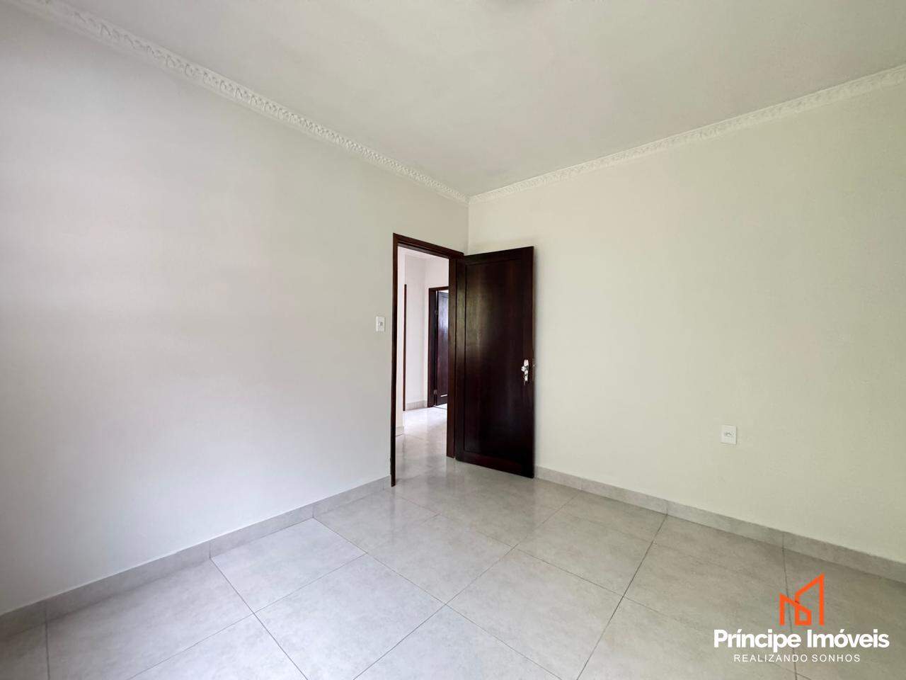 Casa para aluguel em Joinville, Bucarein, : 