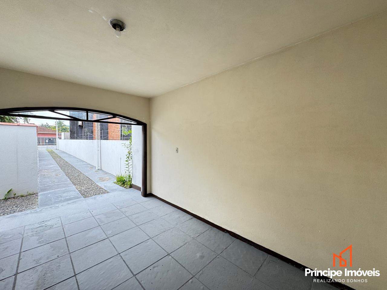 Casa para aluguel em Joinville, Bucarein, : 