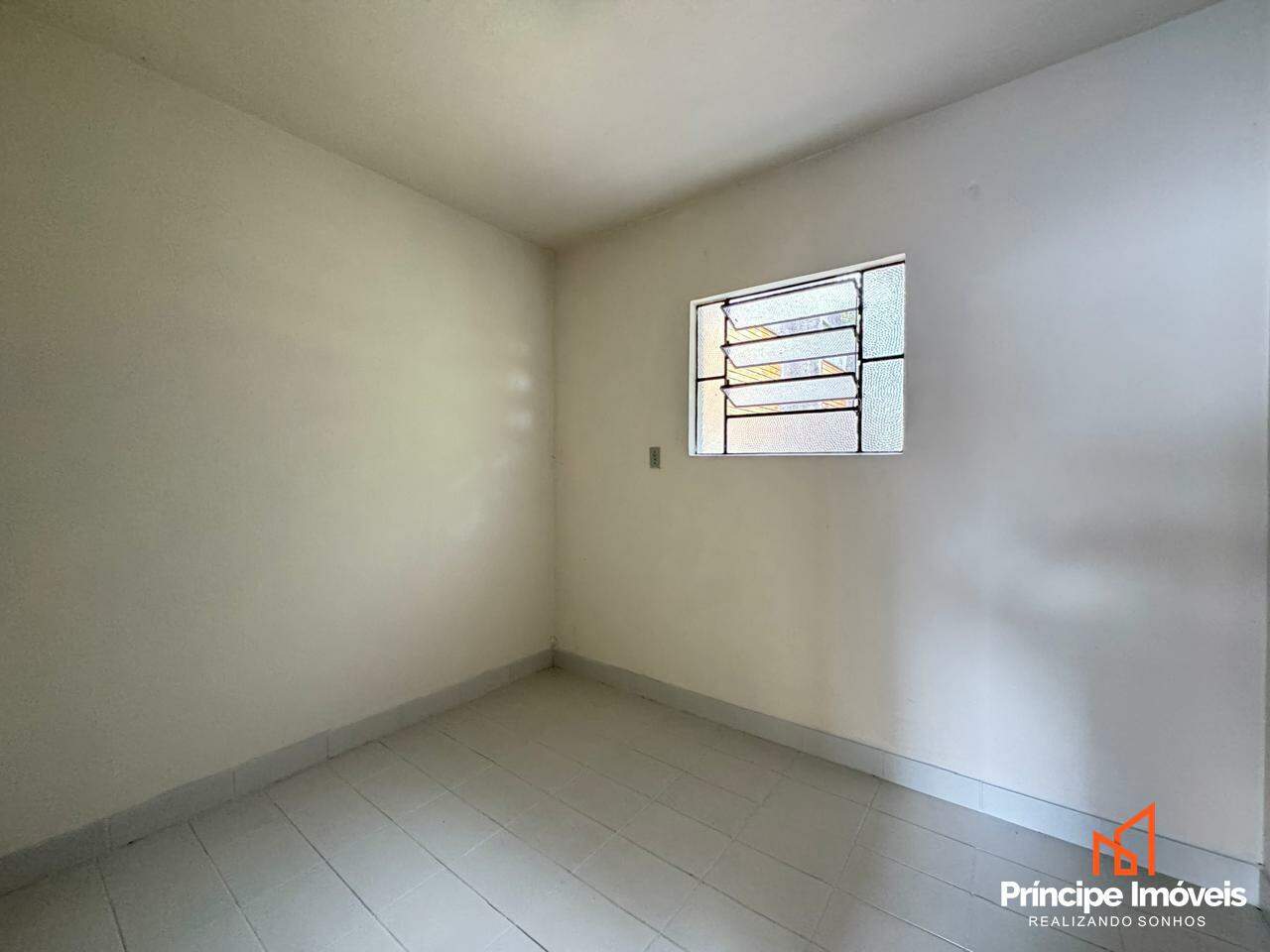 Casa para aluguel em Joinville, Bucarein, : 