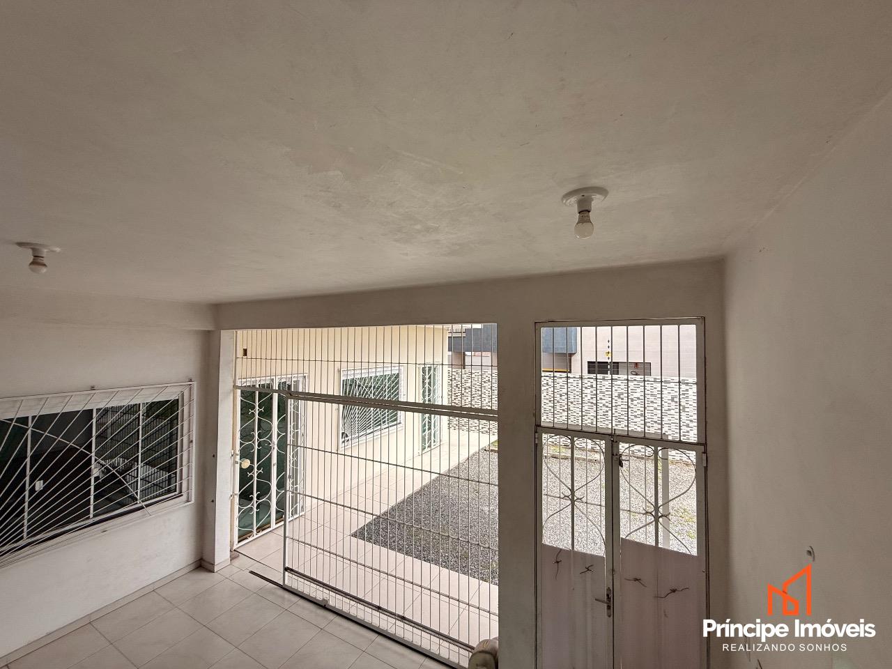 Casa à venda em Joinville, Bucarein, 3 quartos: 