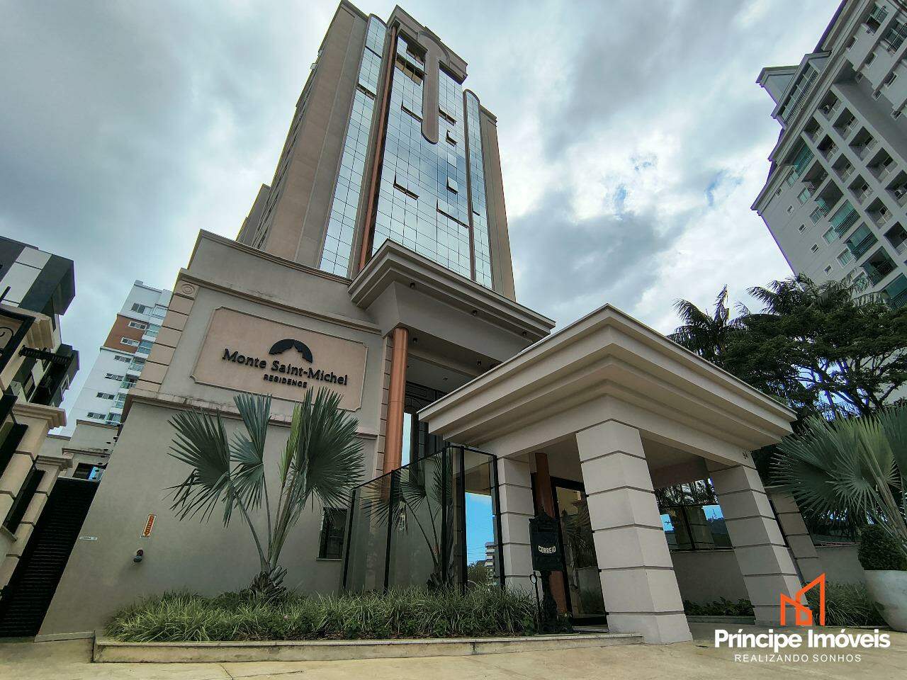 Apartamento à venda em Joinville, Saguaçu, 3 quartos: 