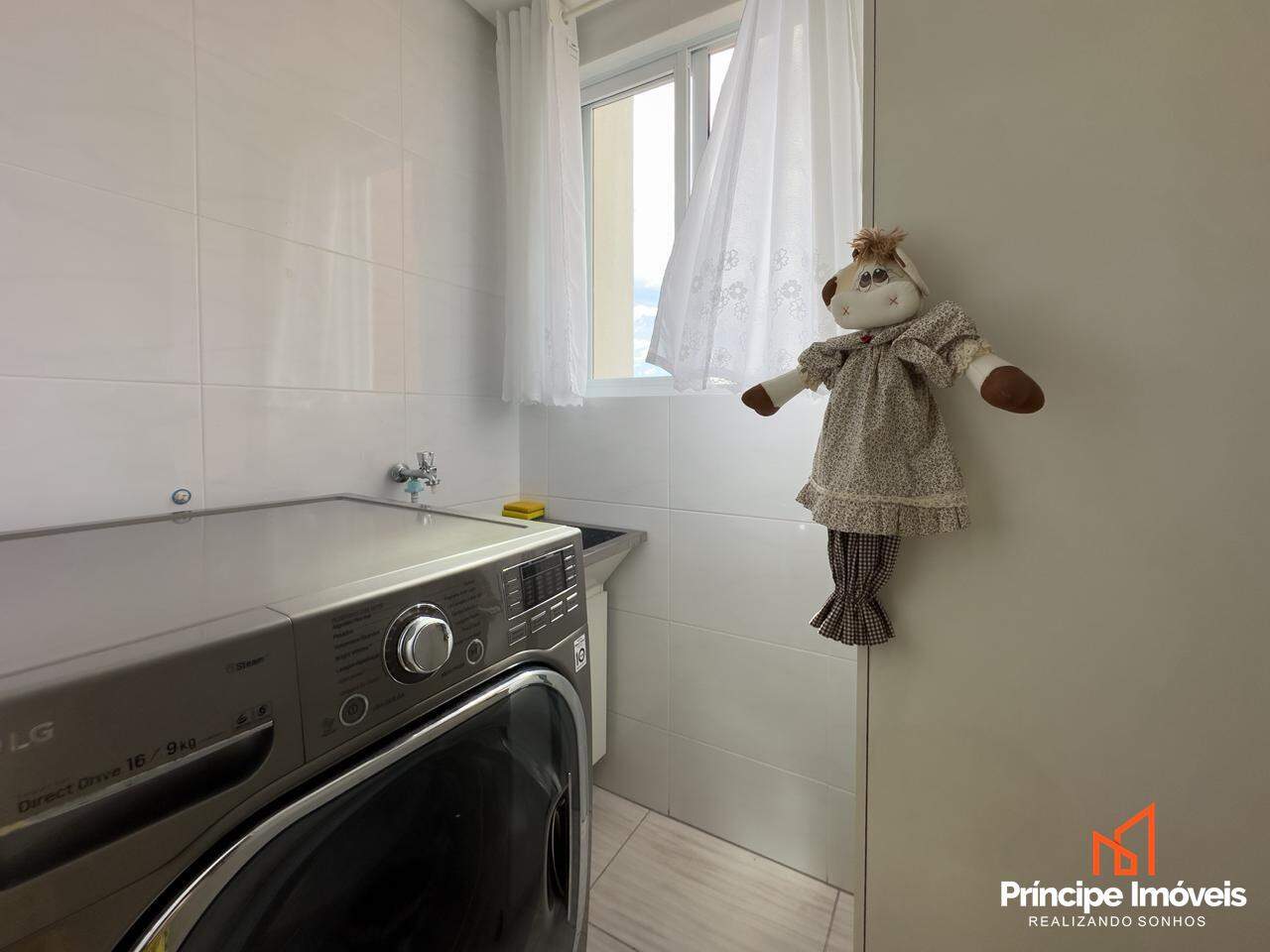 Apartamento à venda em Joinville, Centro, 3 quartos: 