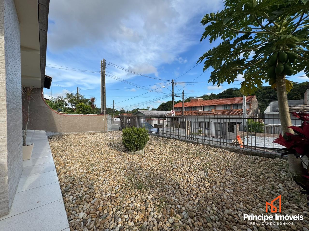 Casa à venda em Joinville, Floresta, 3 quartos: 