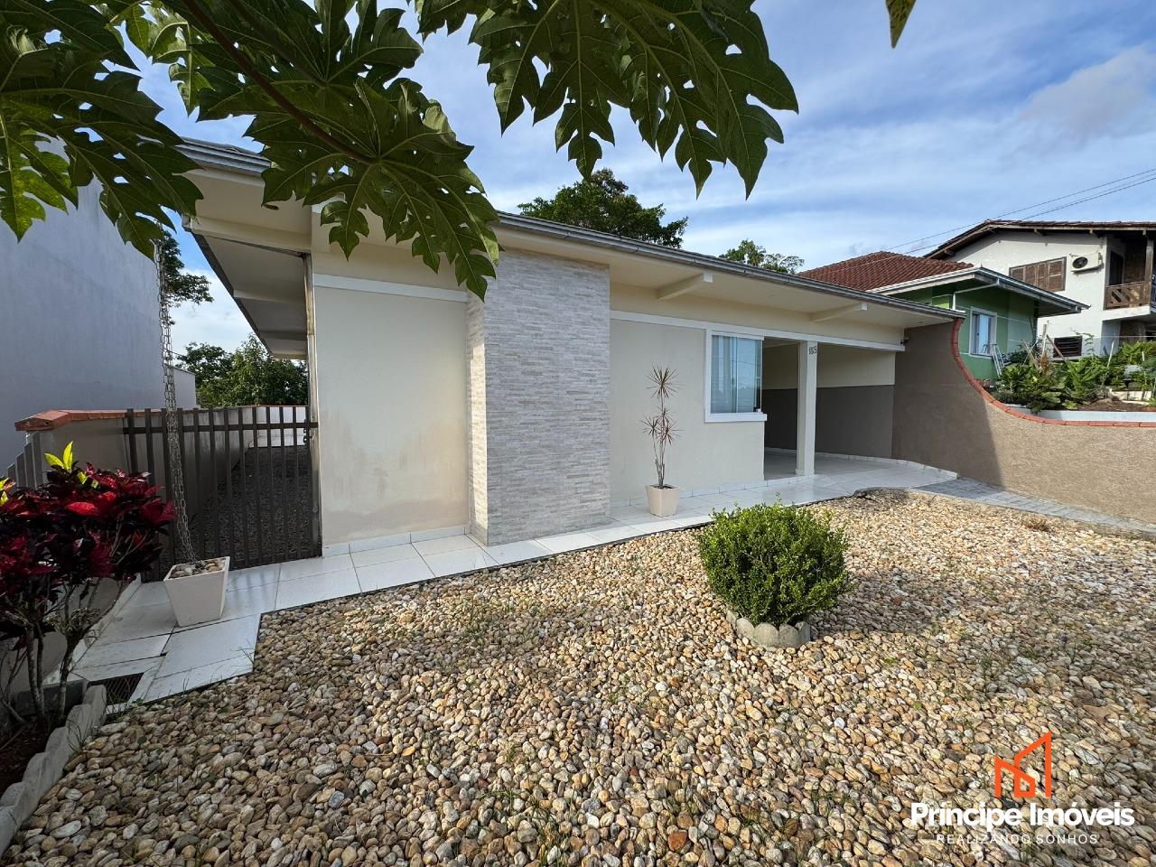 Casa à venda em Joinville, Floresta, 3 quartos: 