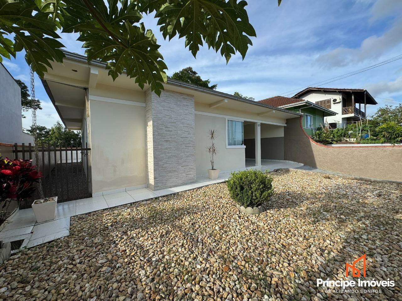 Casa à venda em Joinville, Floresta, 3 quartos: 