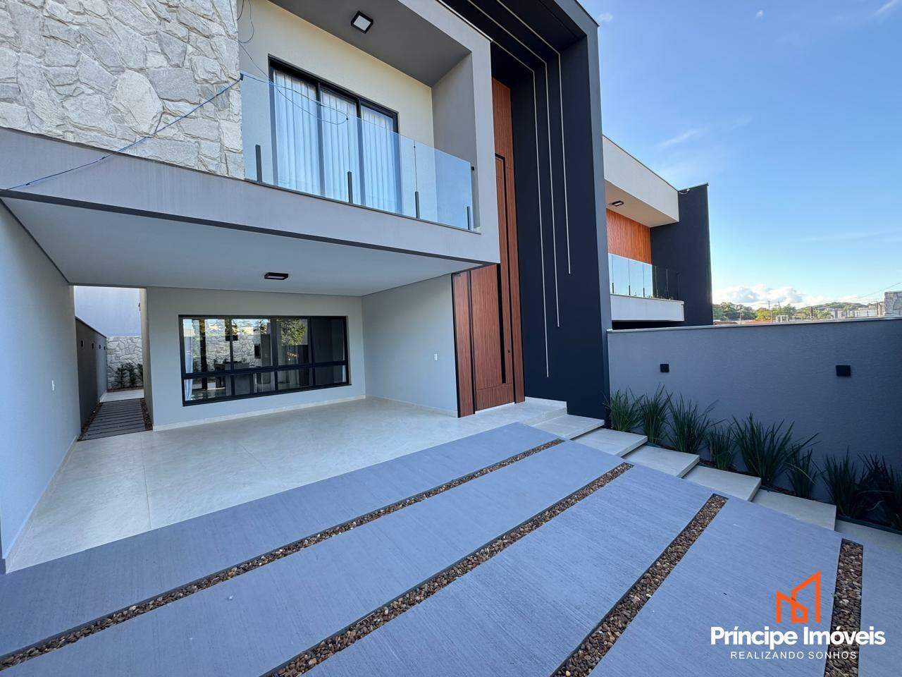 Casa para aluguel em Joinville, Glória, 3 quartos: 