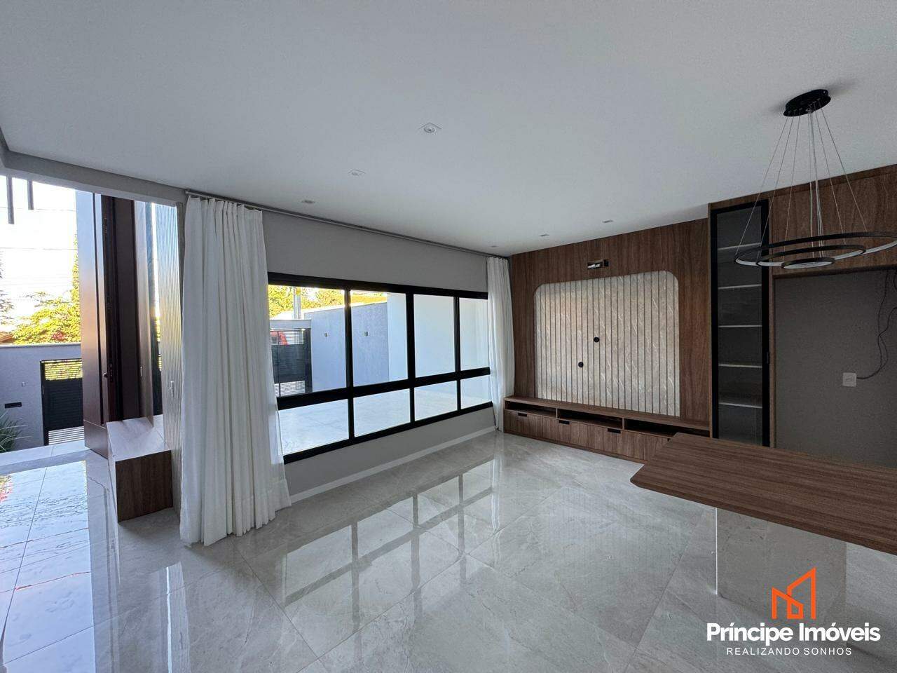 Casa para aluguel em Joinville, Glória, 3 quartos: 