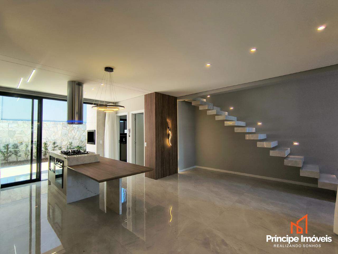 Casa para aluguel em Joinville, Glória, 3 quartos: 