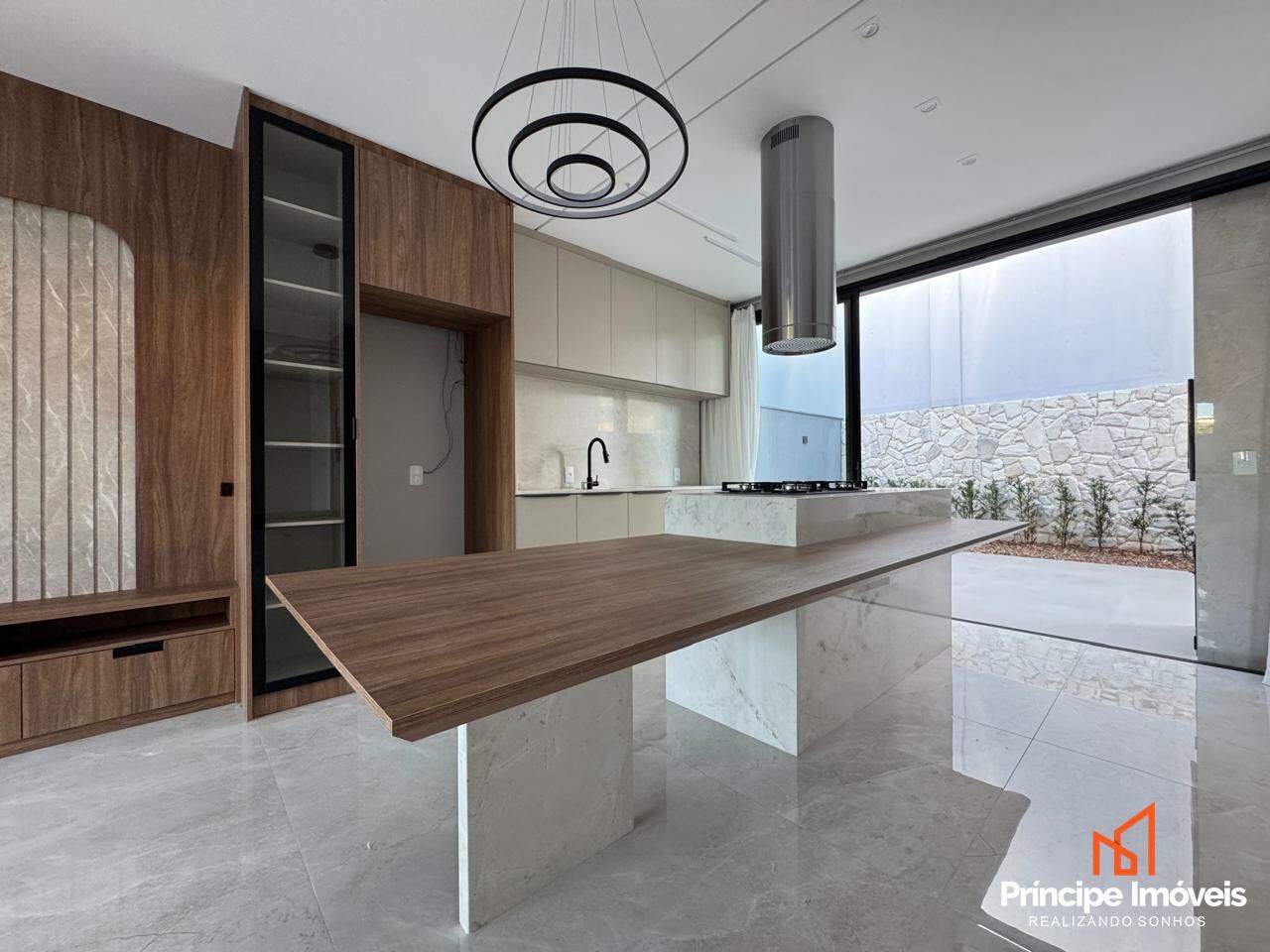 Casa para aluguel em Joinville, Glória, 3 quartos: 