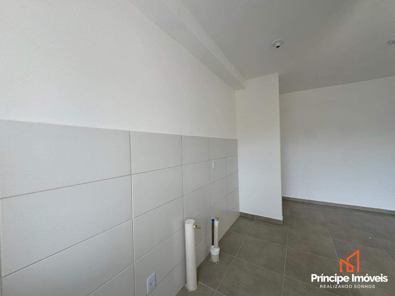 Apartamento para aluguel em Joinville, Paranaguamirim, 2 quartos: 