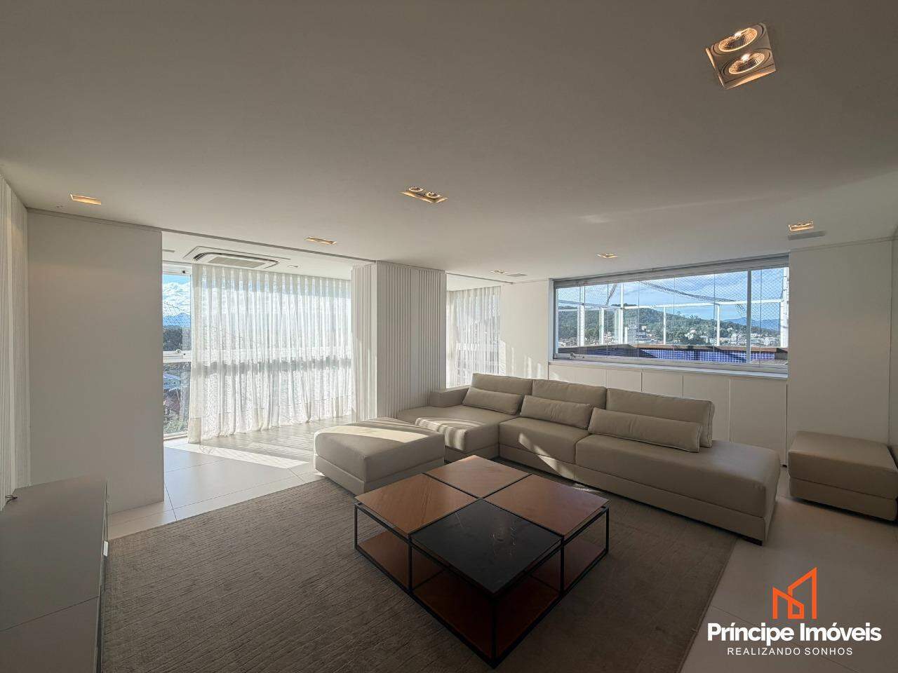 Cobertura à venda em Joinville, Saguaçu, 4 quartos: 