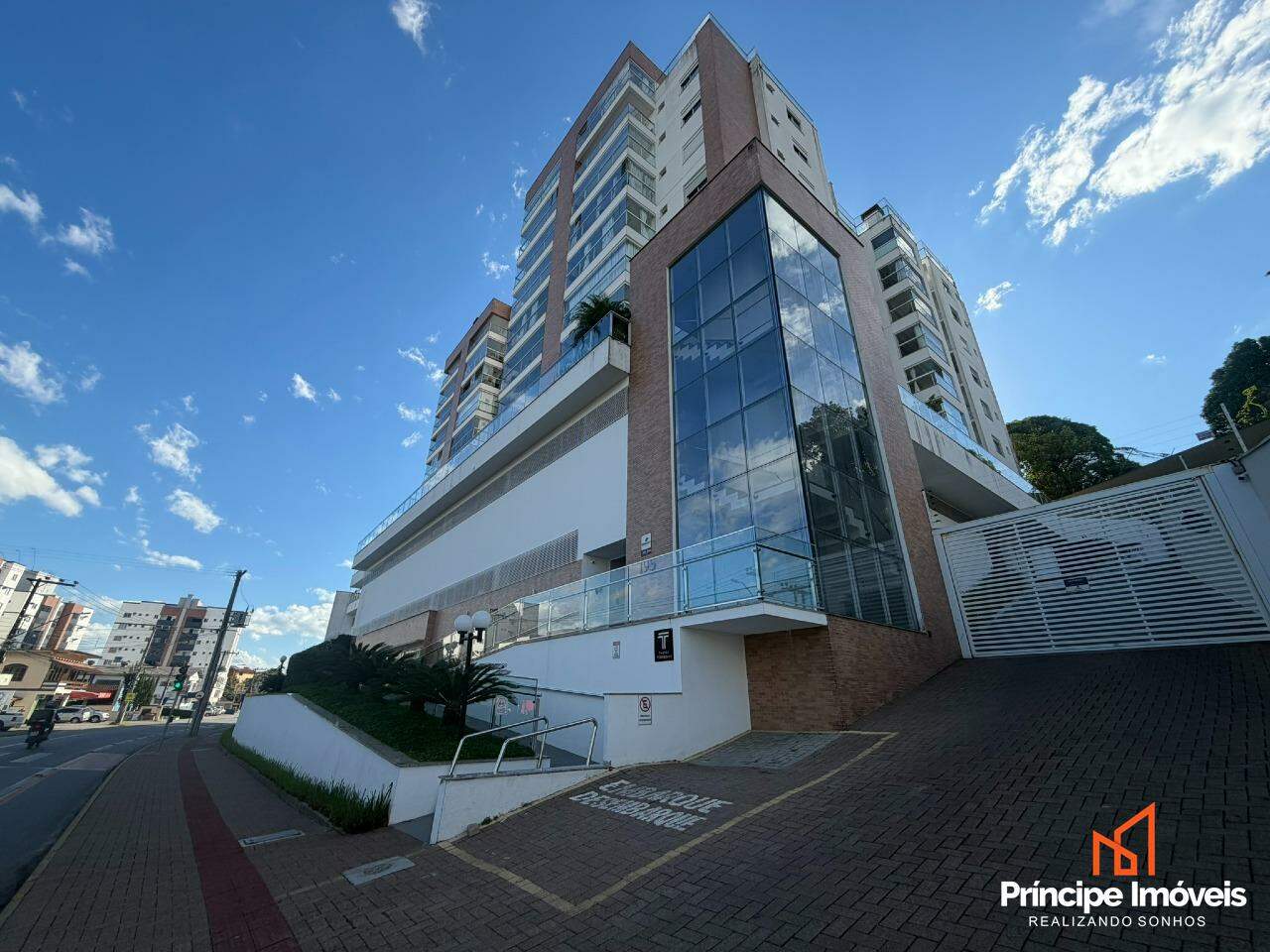 Cobertura à venda em Joinville, Saguaçu, 4 quartos: 