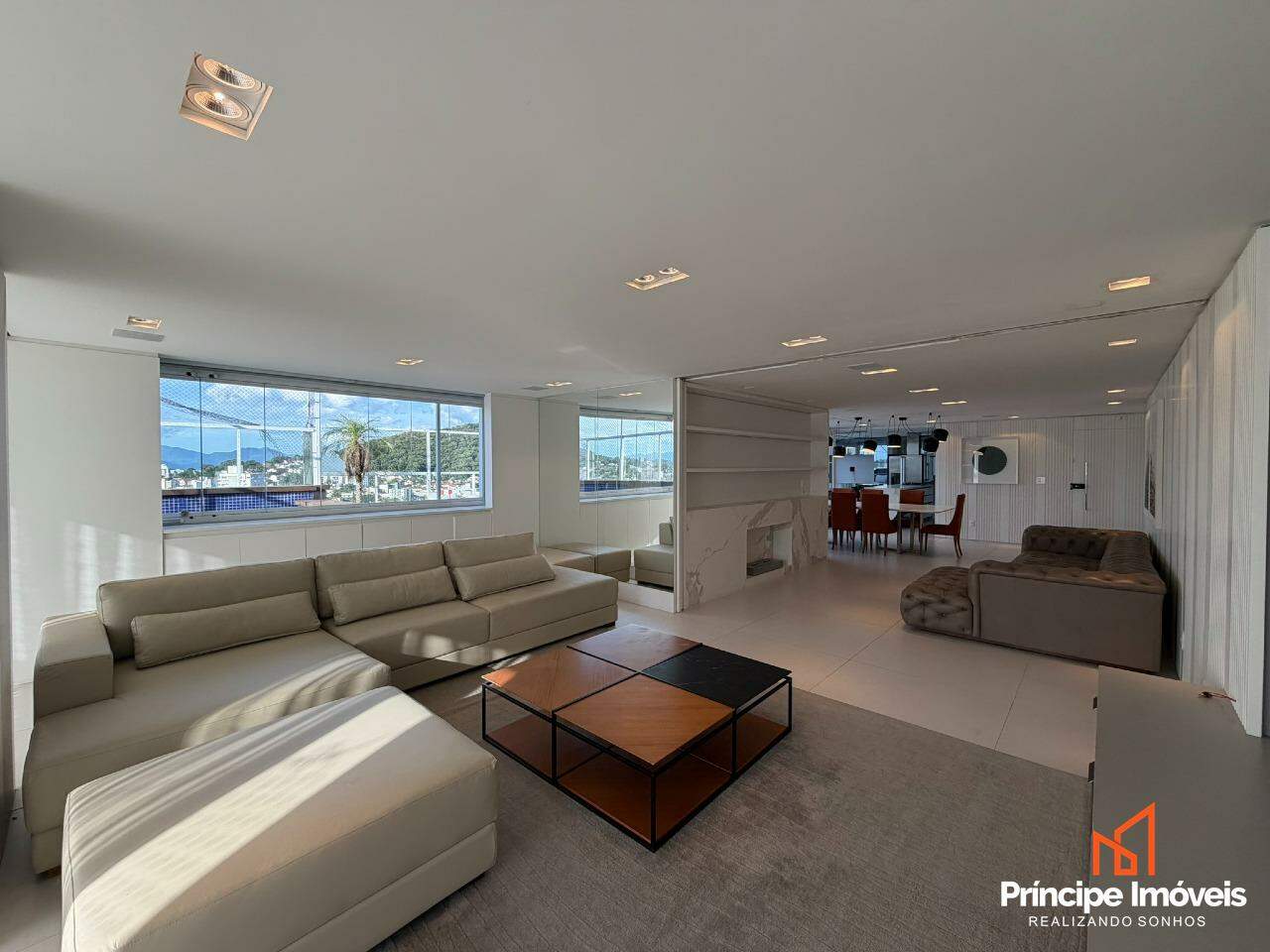 Cobertura à venda em Joinville, Saguaçu, 4 quartos: 