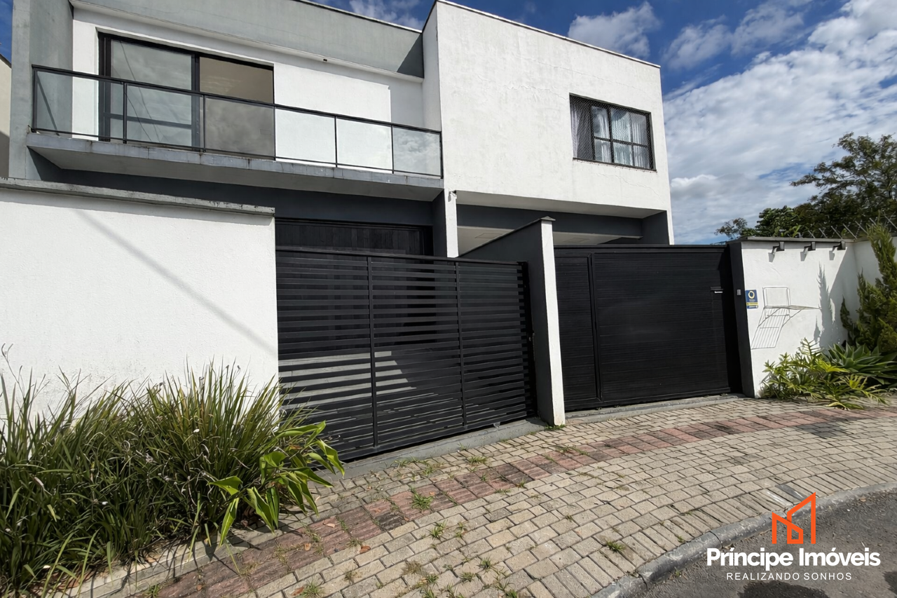 Geminado à venda em Joinville, Glória, 3 quartos: 