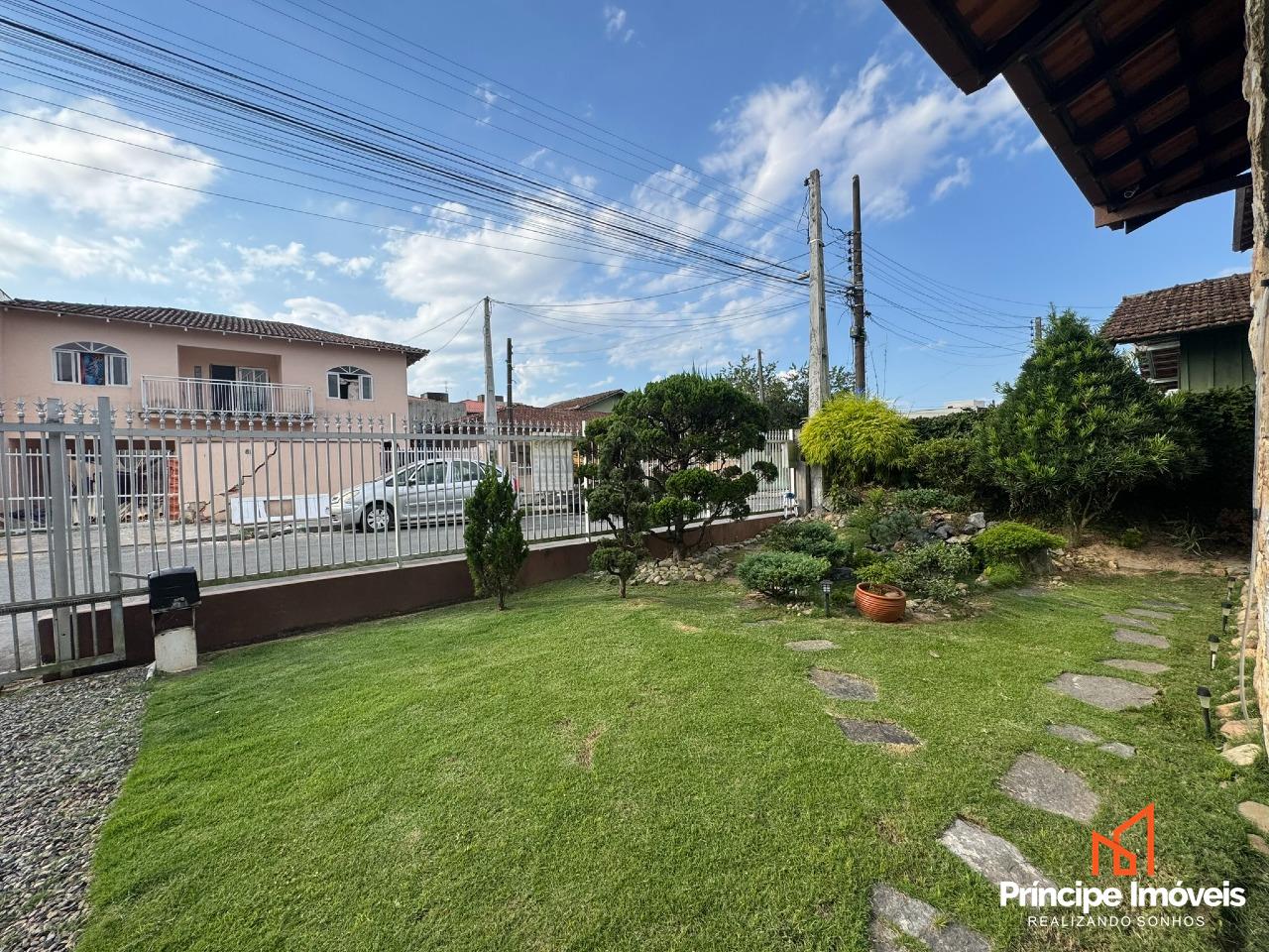 Casa à venda em Joinville, Floresta, 2 quartos: 
