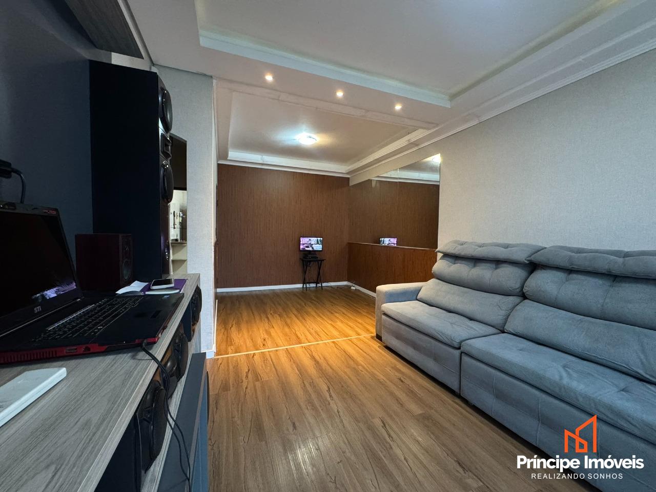 Casa à venda em Joinville, Floresta, 2 quartos: 