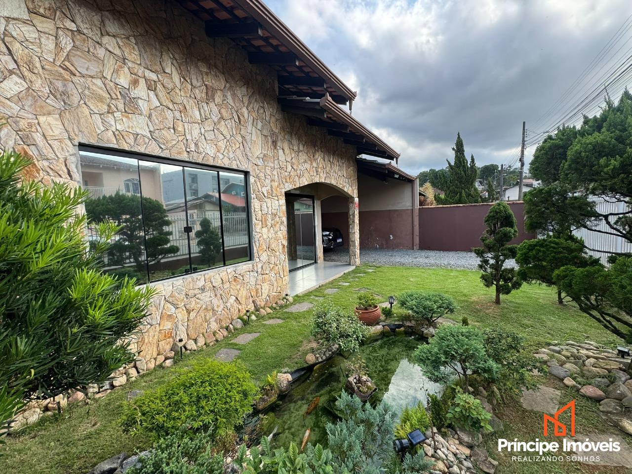 Casa à venda em Joinville, Floresta, 2 quartos: 