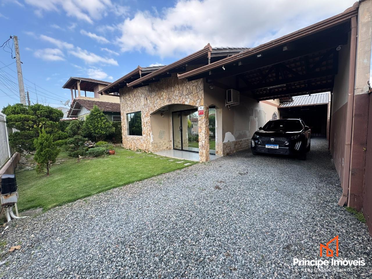 Casa à venda em Joinville, Floresta, 2 quartos: 