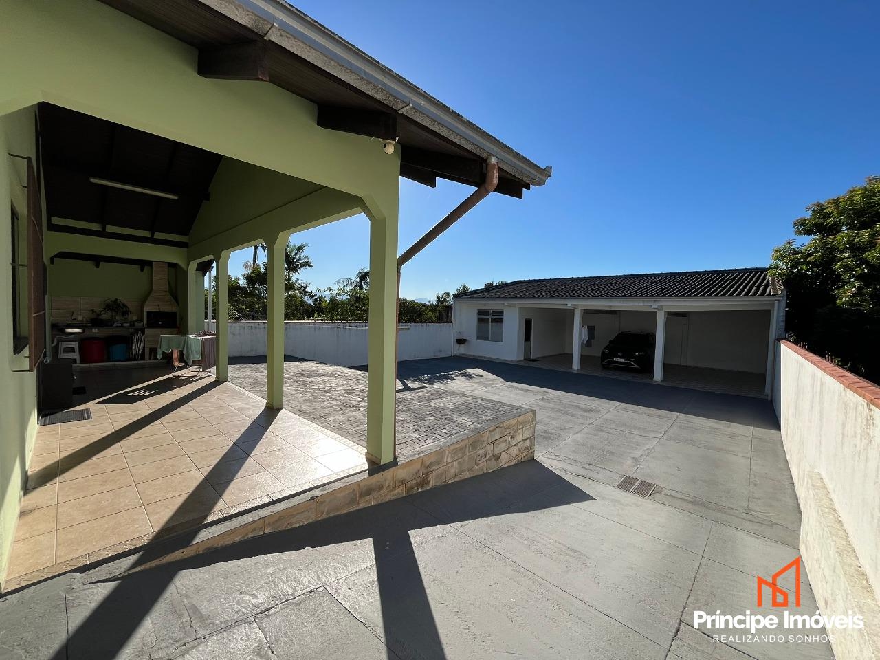 Casa à venda em Joinville, Floresta, 5 quartos: 