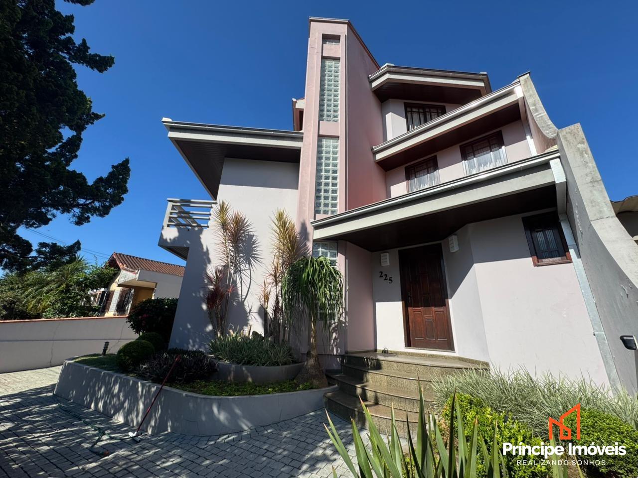 Casa à venda em Joinville, Boa Vista, 5 quartos: 