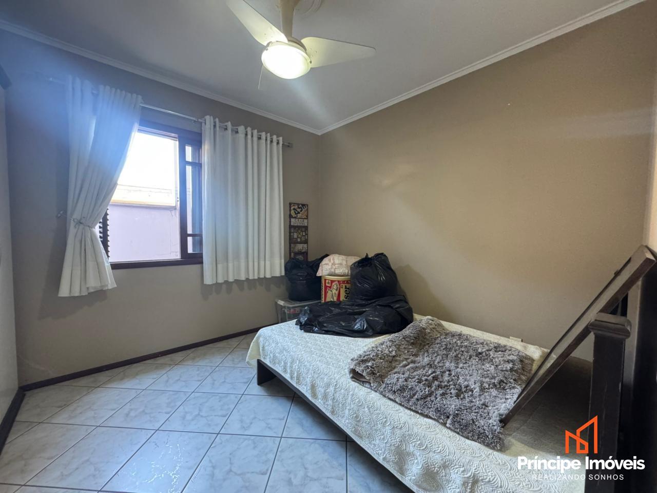 Casa à venda em Joinville, Boa Vista, 5 quartos: 