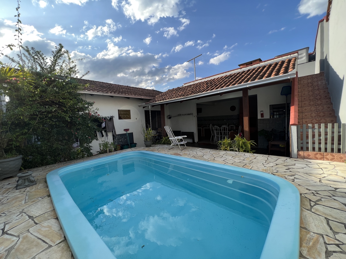 Casa à venda em Joinville, Guanabara, 3 quartos: 