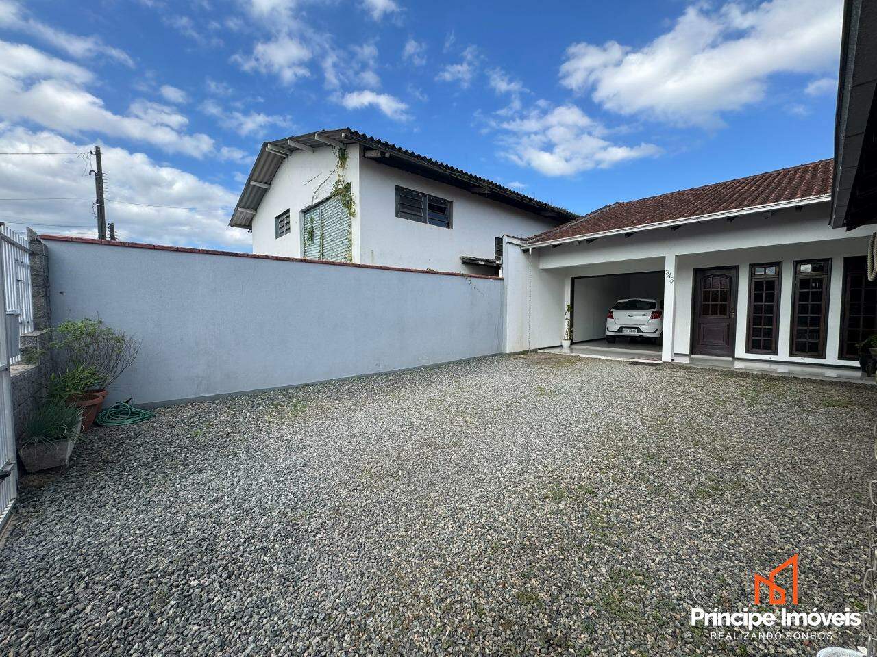 Casa com 3 quartos no Guanabara em Joinville — foto 4