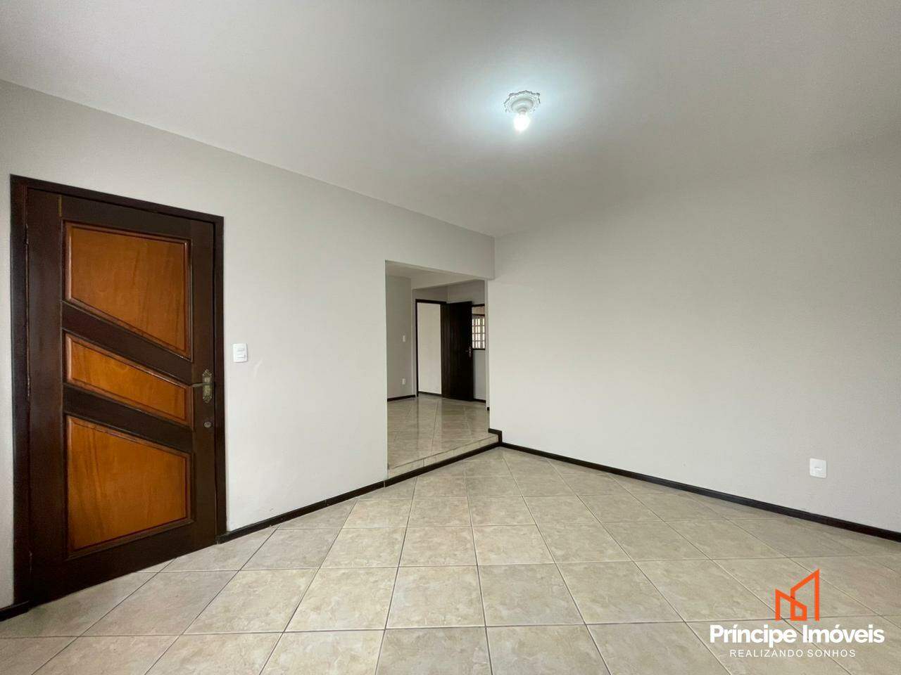 Casa à venda em Joinville, Guanabara, 4 quartos: 