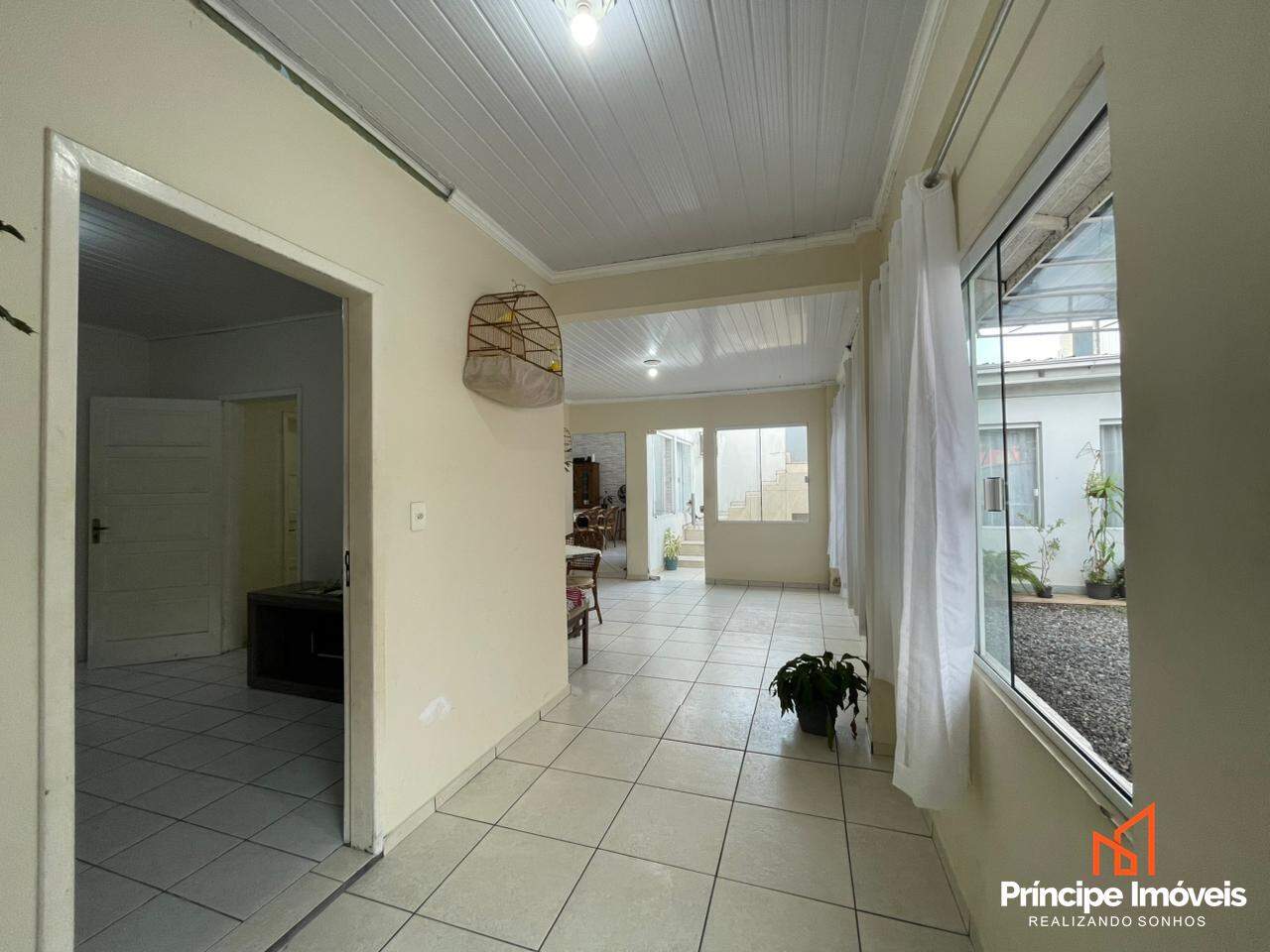 Casa à venda em Joinville, Bucarein, 4 quartos: 