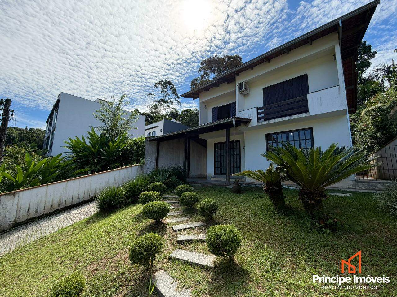 Casa à venda em Joinville, Boa Vista, 3 quartos: 
